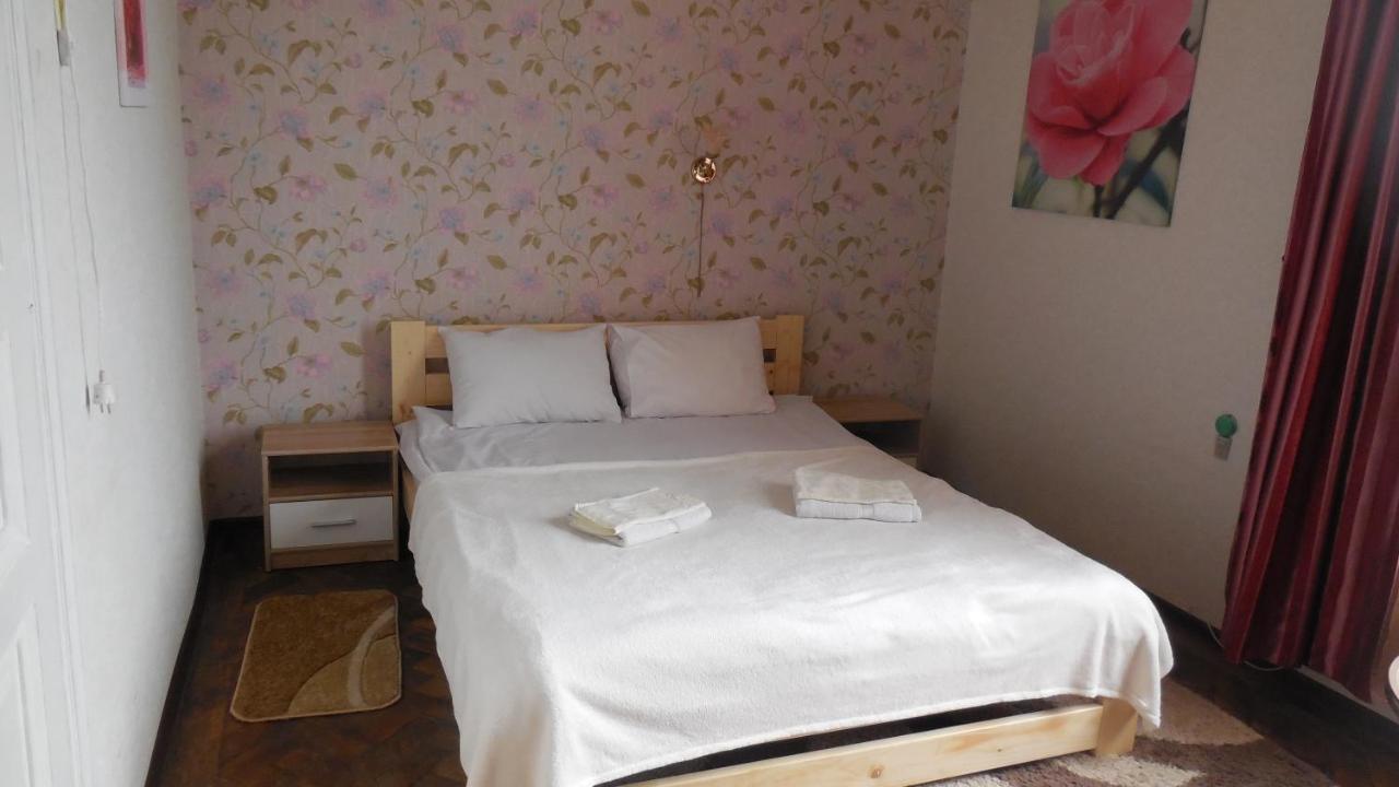 2 Room Apartment Near Opera House Львів Екстер'єр фото